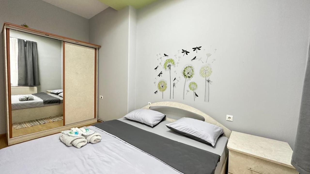 يريفان Monami Guest House المظهر الخارجي الصورة